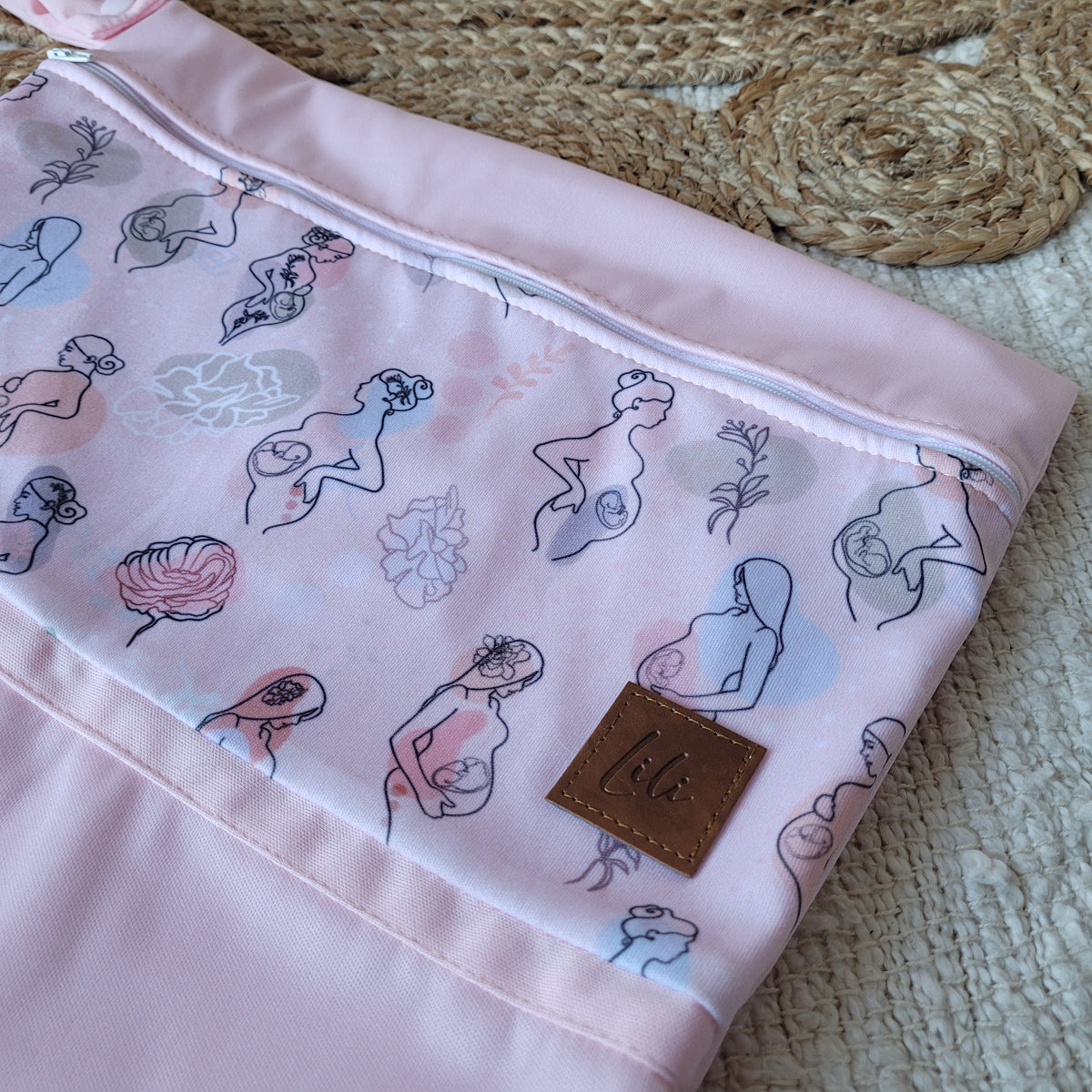 Hanging waterproof bag | Maternal Tenderness