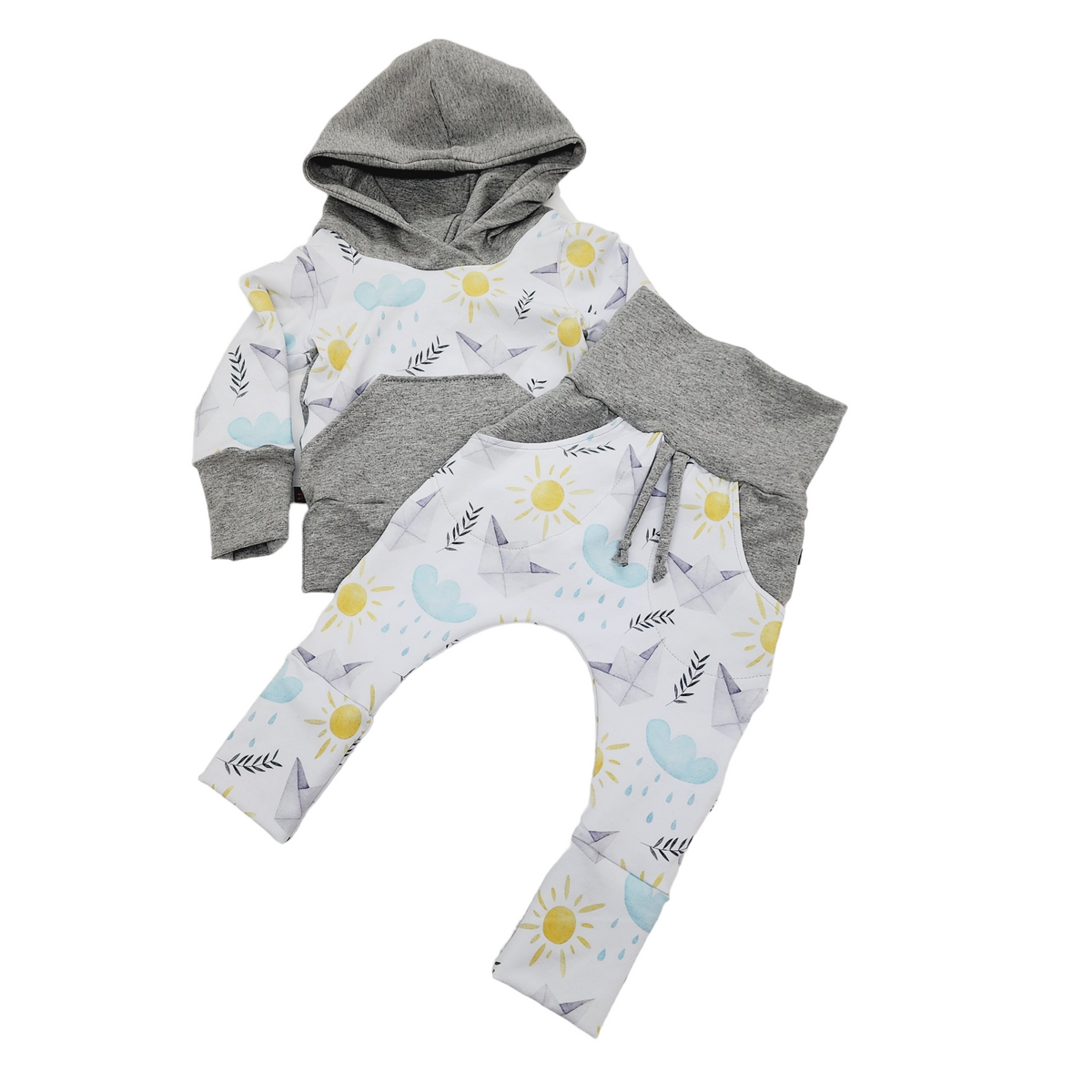 Créations M3 | Hoodie évolutif | Caravelle de papier 3-12M (prêt à partir)