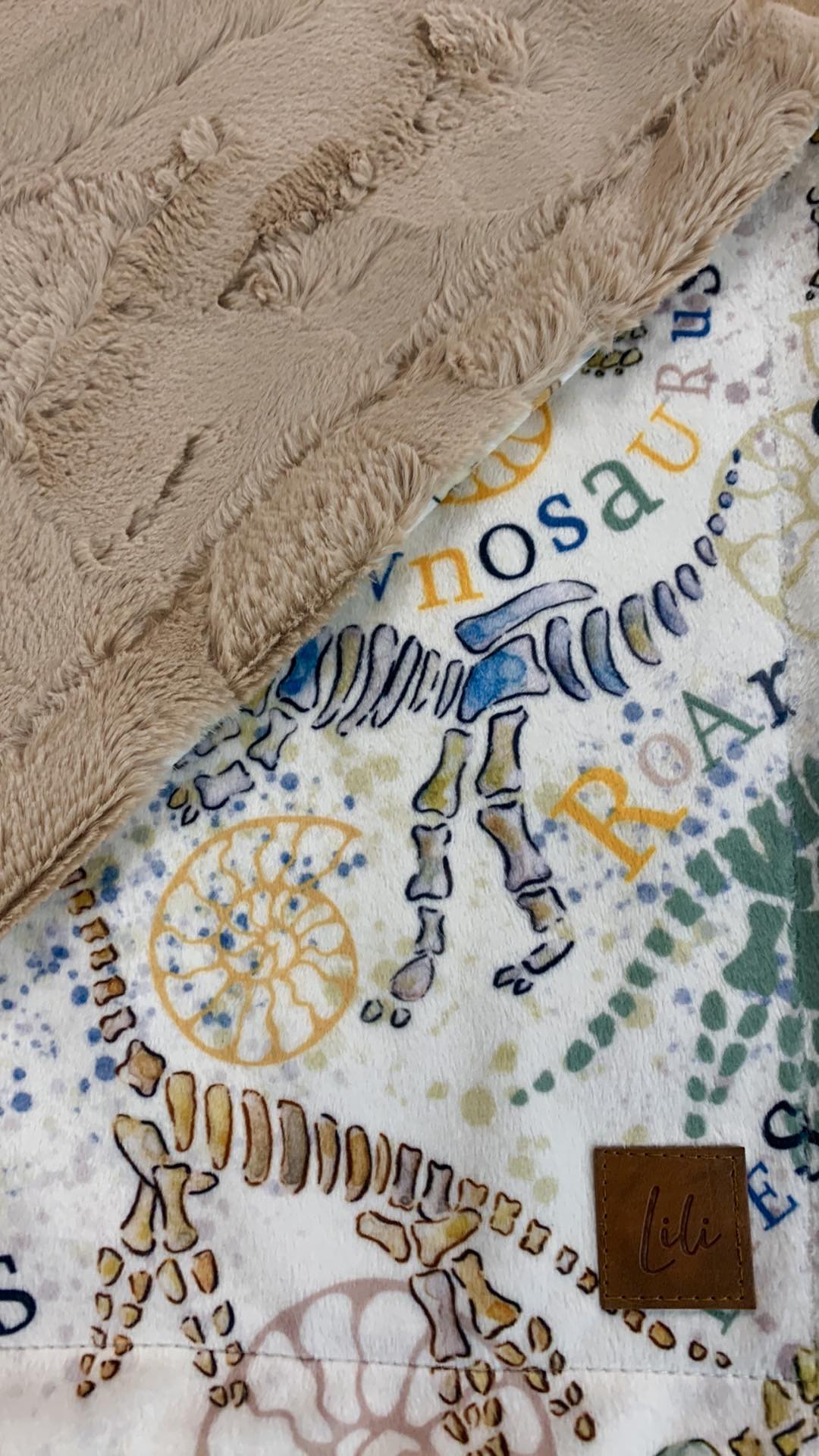 Comforters | Pre-order | Fossil