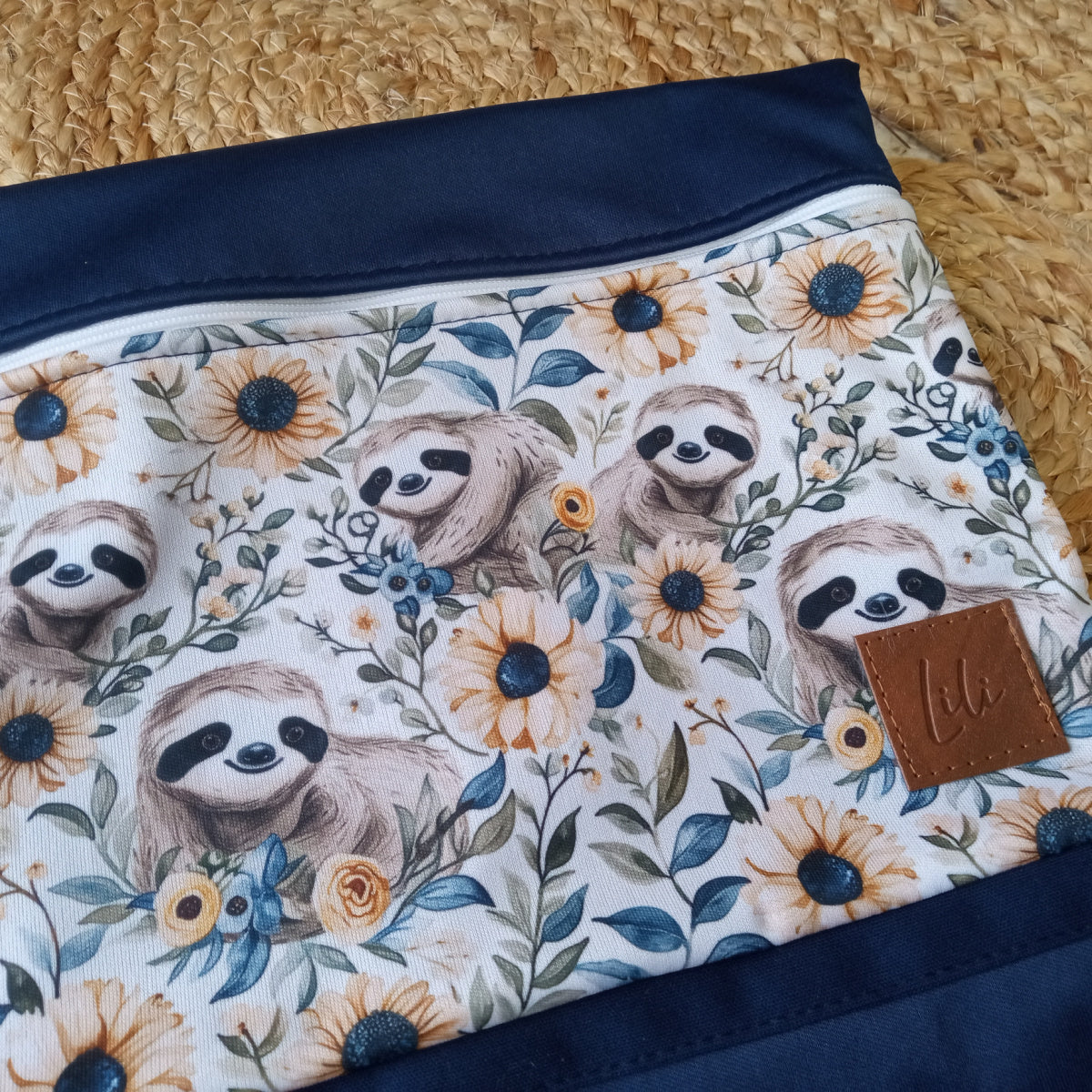 Hanging waterproof bag | Teasing sloth