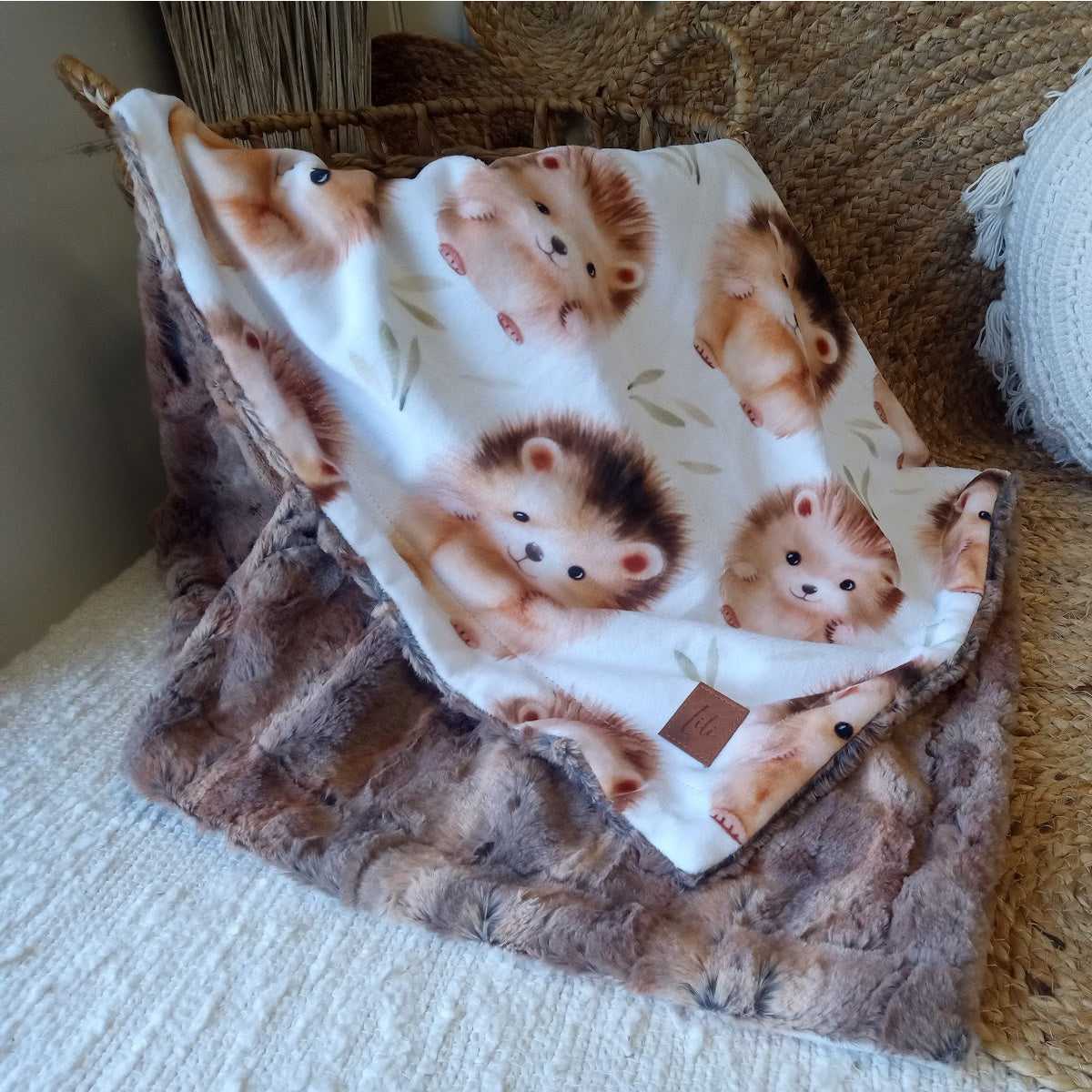 Simple comforter ready to go | Cute hedgehogs [Minky/Faux Fur]