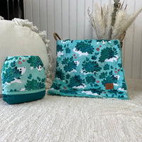 Comforters | Pre-order | Porcupine and leaves