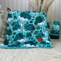 Comforters | Pre-order | Porcupine and leaves