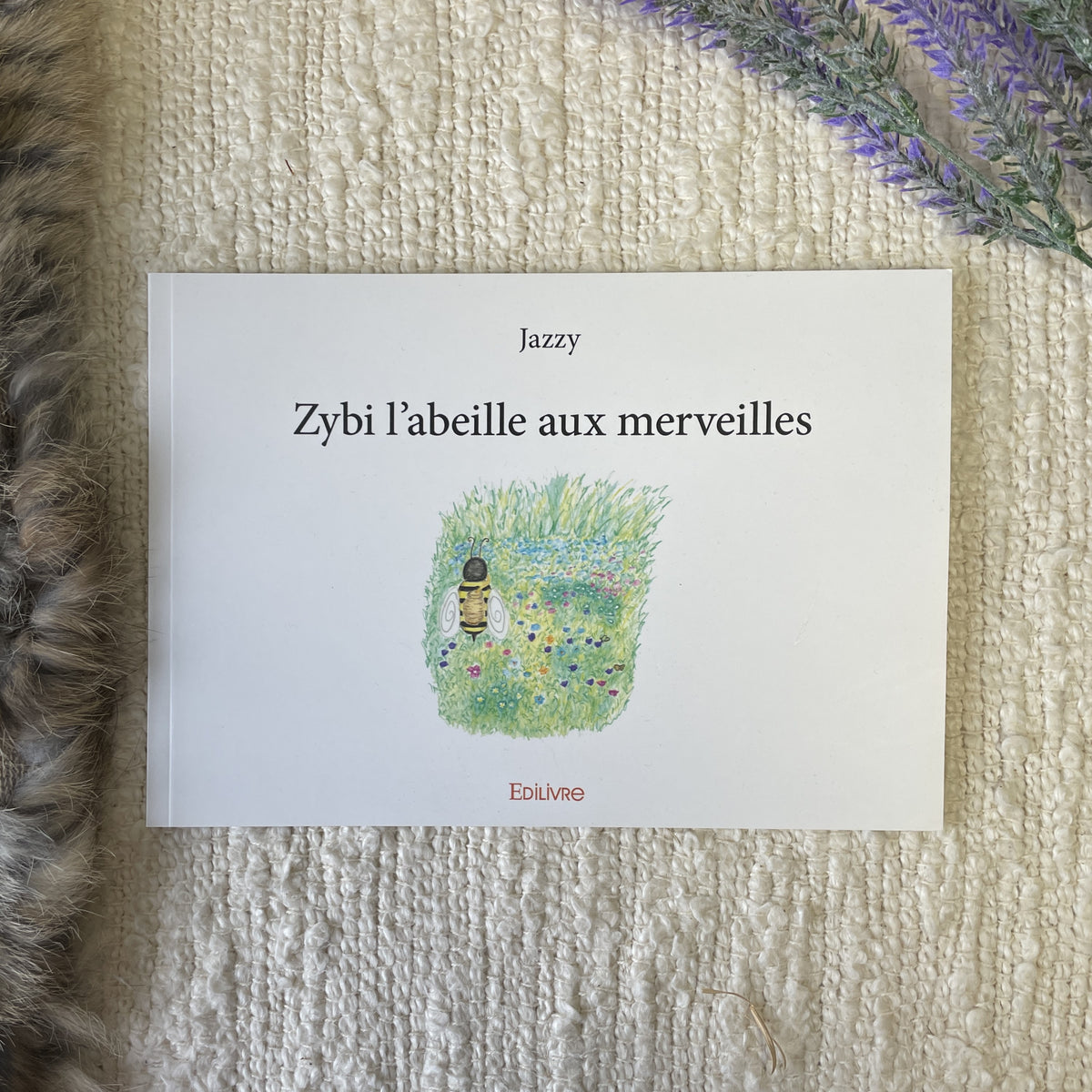 Livre pour petits - Zybi l'abeille aux merveilles (auteure québécoise)