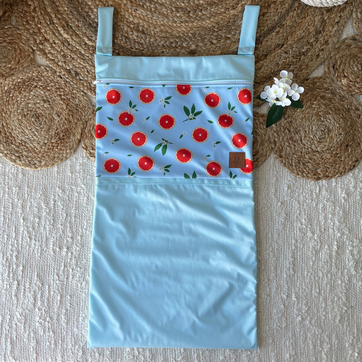 Hanging waterproof bag | Grapefruit