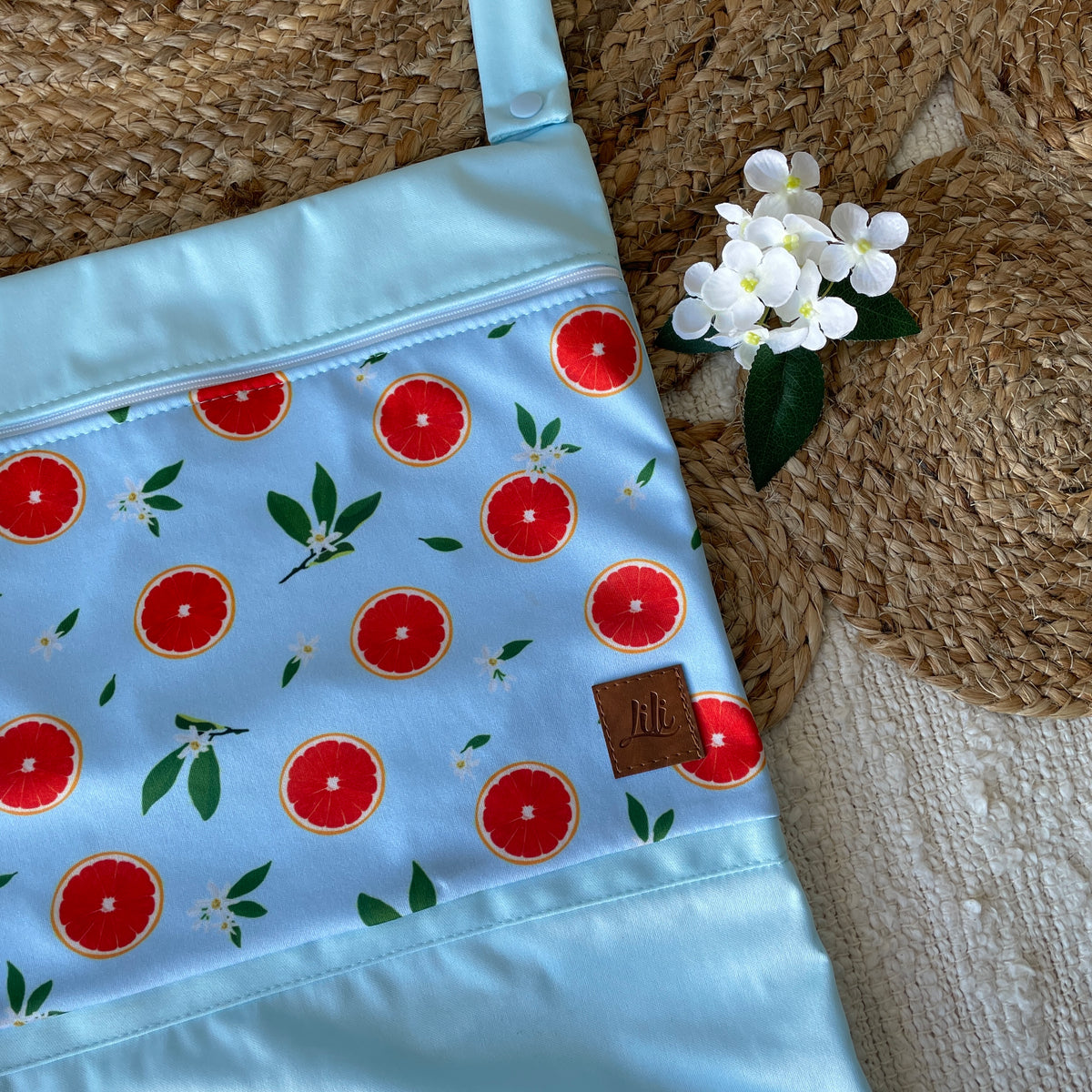 Hanging waterproof bag | Grapefruit