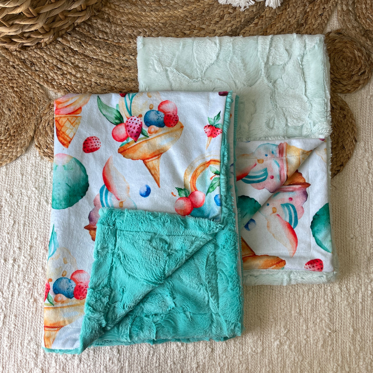 Simple comforter ready to go | Summer Treats [Minky/Faux Fur]