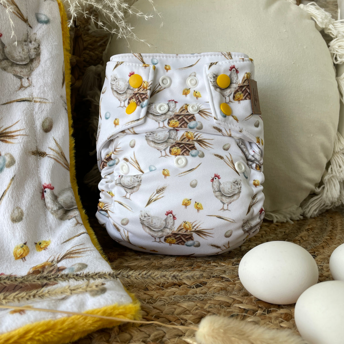 Pocket Cloth Diaper | One size | A hen and her eggs (full print)