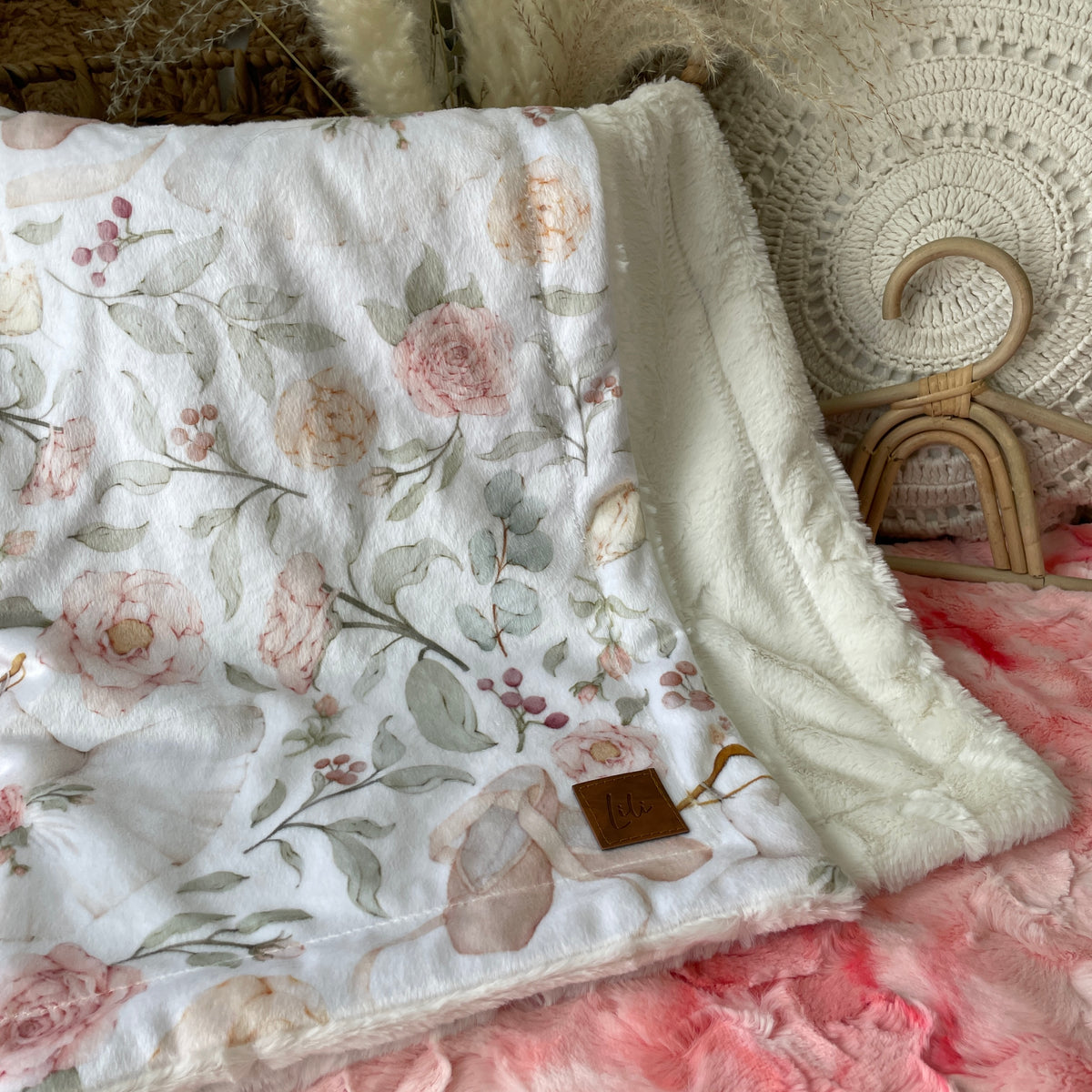 Simple comforter ready to go | Pas de deux [Minky/Faux Fur]