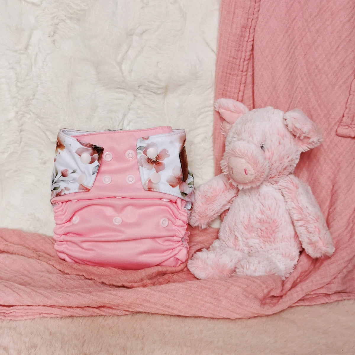 Pocket Cloth Diaper | NEWBORN size | Piglet (wrap)