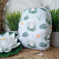 Couche lavable | taille unique | Saute, saute petite grenouille (tout motif)