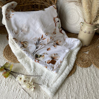 Simple comforter ready to go | Funny ducklings - White [Minky/Faux Fur]